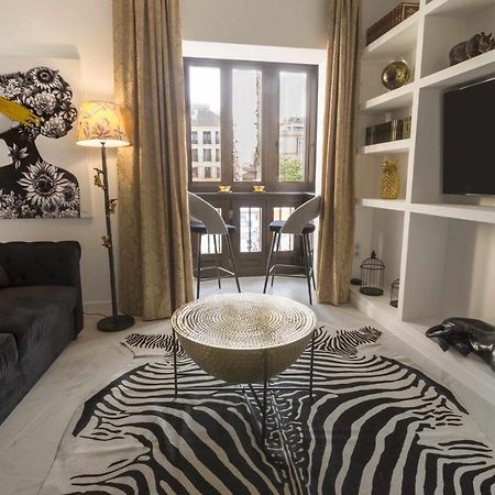 The Clock House Luxury Urban Suites 马拉加 外观 照片