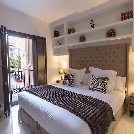 The Clock House Luxury Urban Suites 马拉加 外观 照片