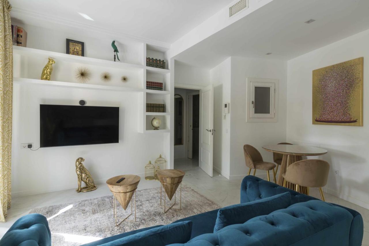 The Clock House Luxury Urban Suites 马拉加 客房 照片