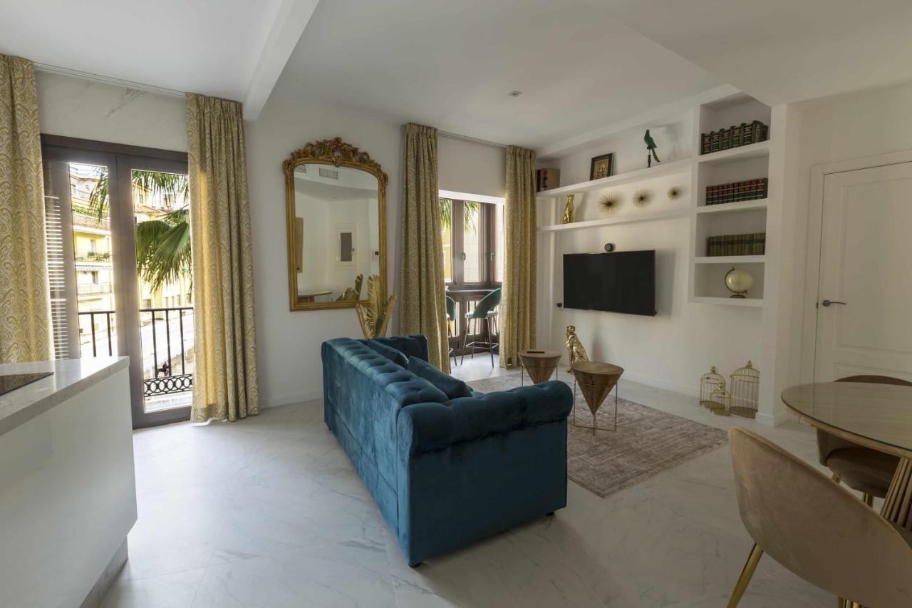 The Clock House Luxury Urban Suites 马拉加 客房 照片