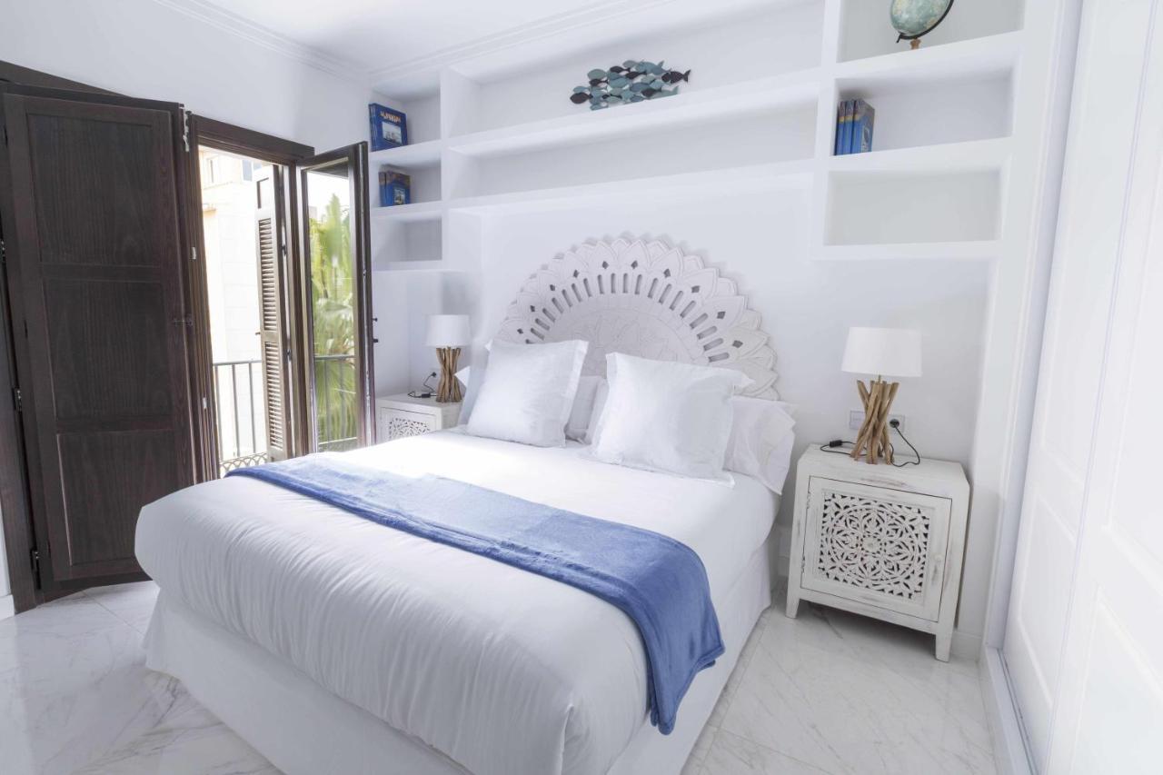 The Clock House Luxury Urban Suites 马拉加 客房 照片