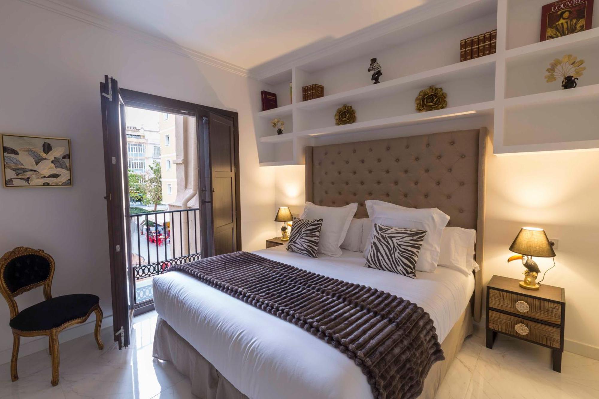 The Clock House Luxury Urban Suites 马拉加 外观 照片